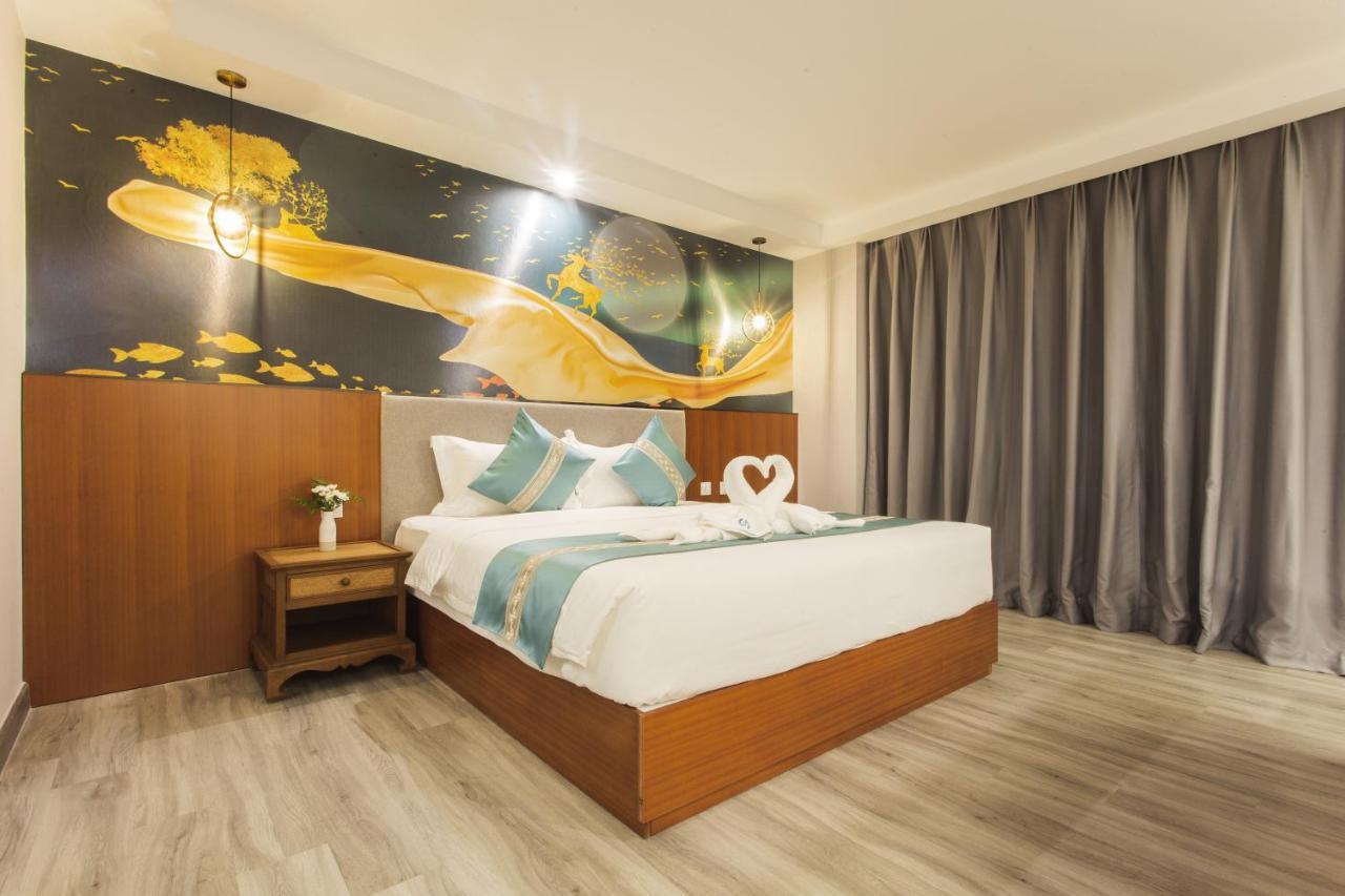 Thapae Twins Hotel Chiang Mai Exterior foto