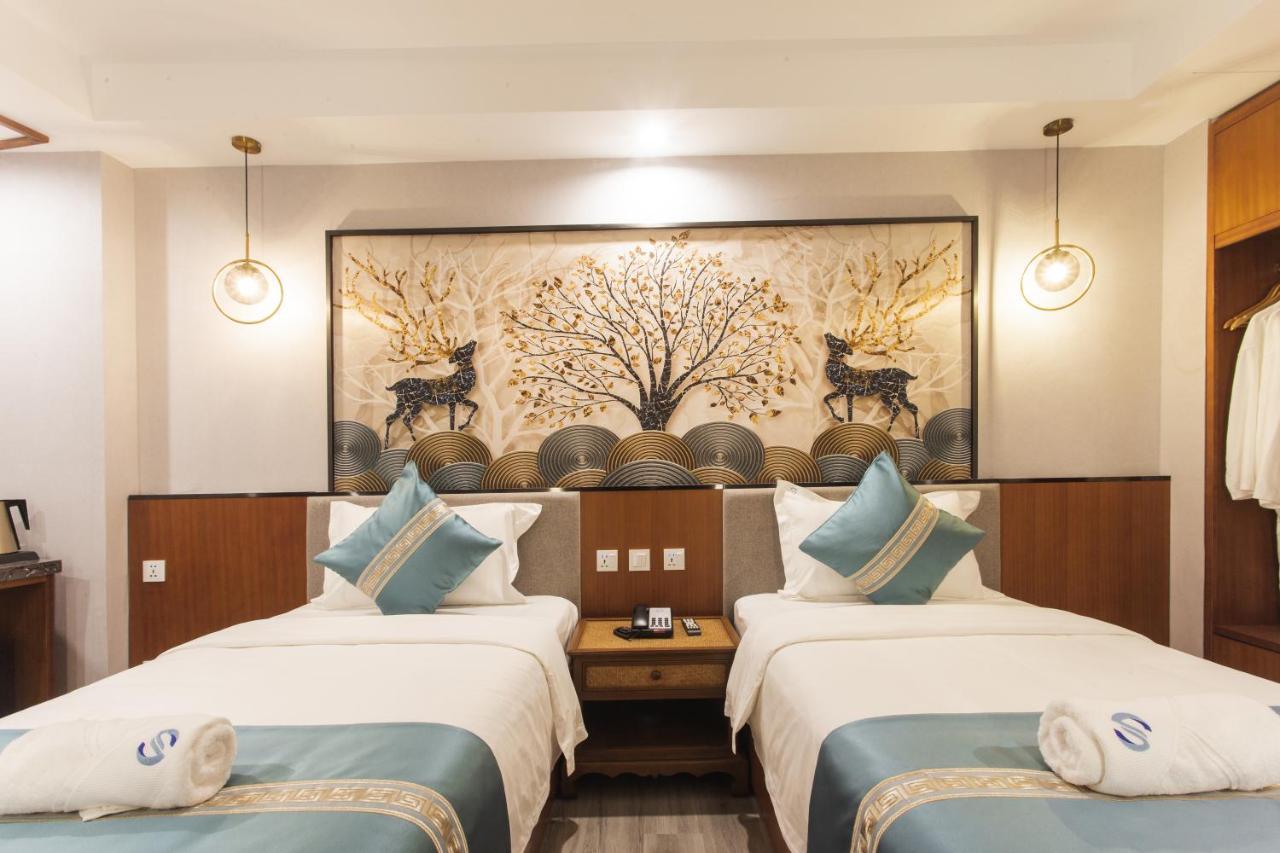 Thapae Twins Hotel Chiang Mai Exterior foto